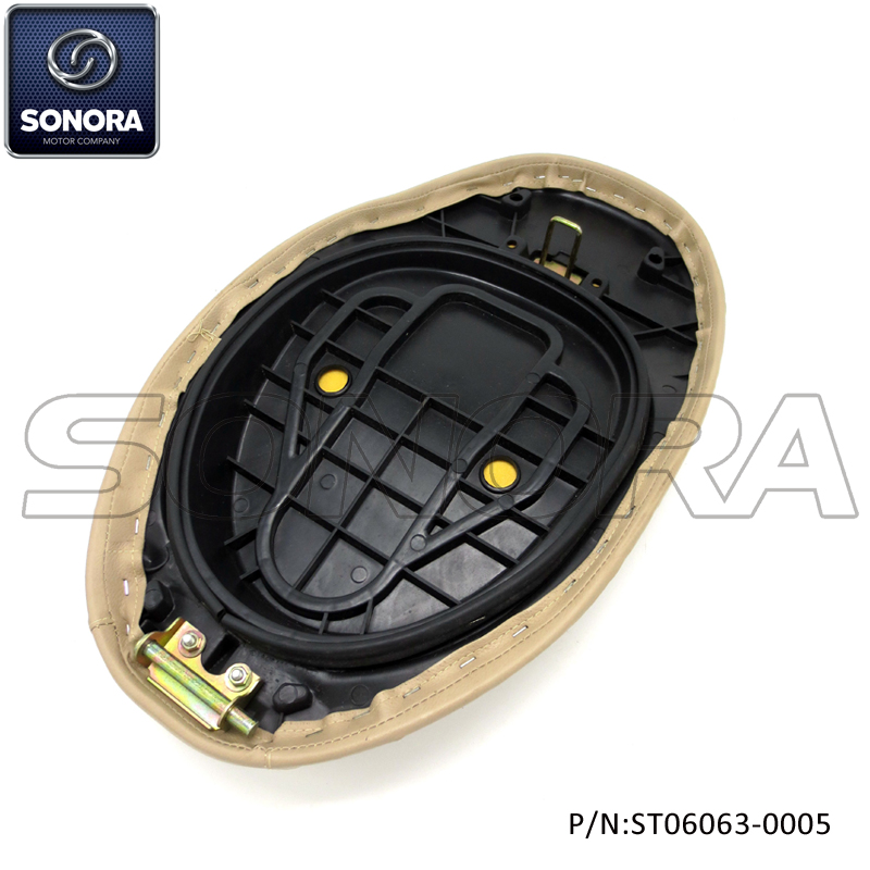 ST06063-0005 BAOTIAN SPARE PART BT49QT-11 white seat (4) ST06063-0005 REPUESTO BAOTIAN BT49QT-11 Asiento blanco (4)