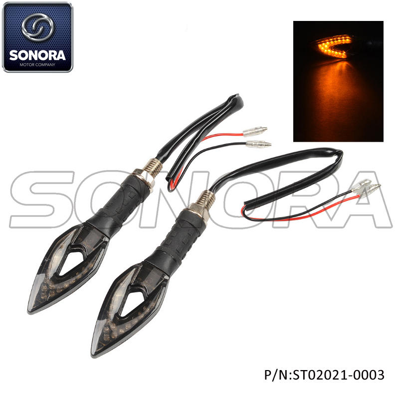 ST02021-0003 Streamline Sequential LED winker with amber light type D (1) ST02021-0003 Luz intermitente LED secuencial Streamline con luz ámbar tipo D (1)