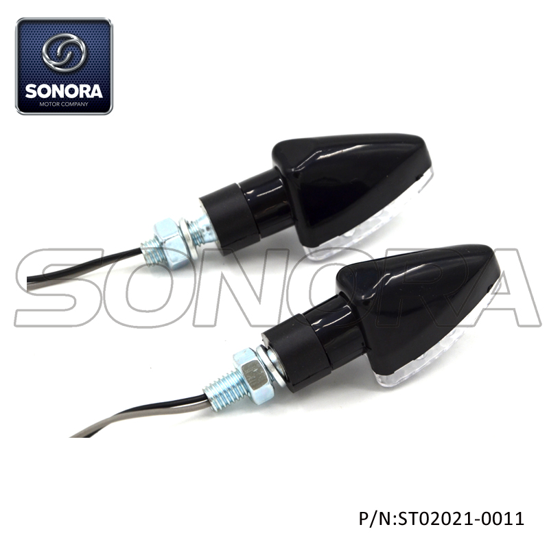 ST02021-0011 Plastic Shell, 25 LED E-mark LED Light (3) ST02021-0011 Carcasa de plástico, luz LED de 25 LED con marca E (3)