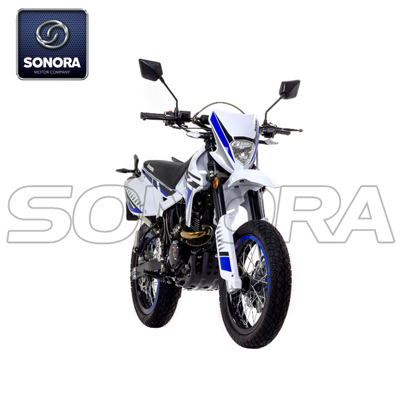 GALER&Iacute;A ADRENALINE 125 EFI (21)